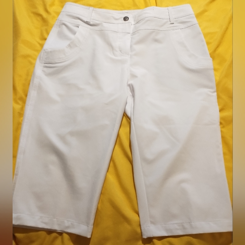 N'vo By Lanctot White Capri Pants
